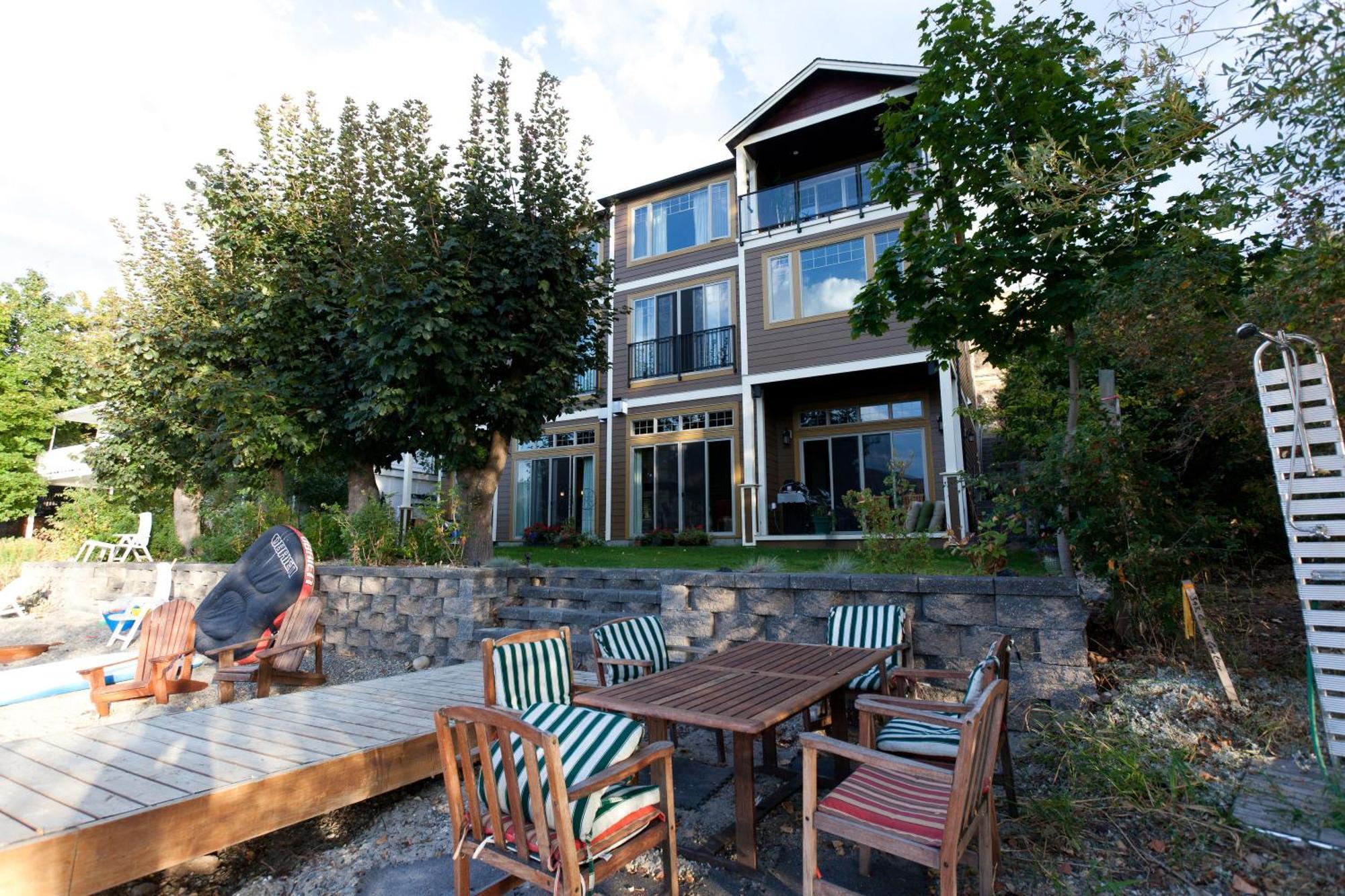 Okeefes Landing Bed & Breakfast Vernon Esterno foto